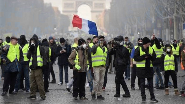 Yellow Vest Protest in France – A Popular Uprising or a Fascist Riot?