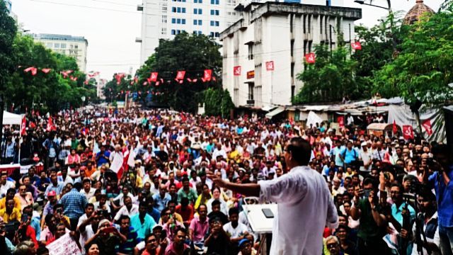 Left side (lined): CPI(M) at crossroads in Bengal