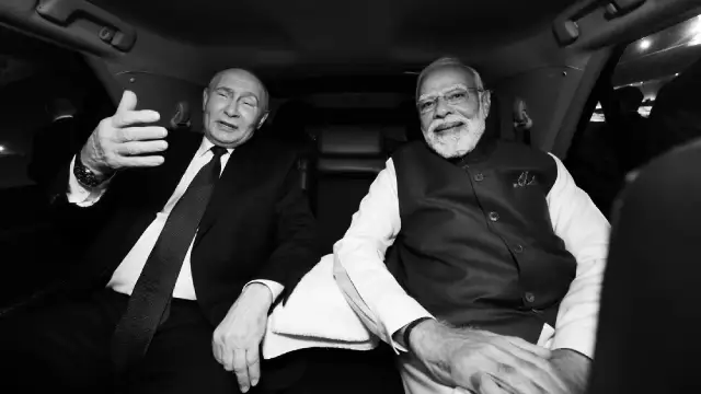Putin's India visit starts with a lot of hullabaloo, but at the same time, it has caused a severe diplomatic headache to the South Block.